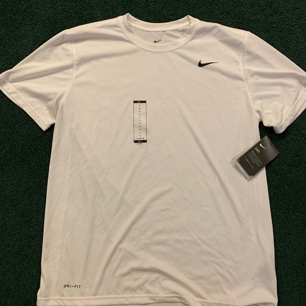 Nike Dry-Fit - MENS Large - Short Sleeve White - BRAND NEW NEVER WORN